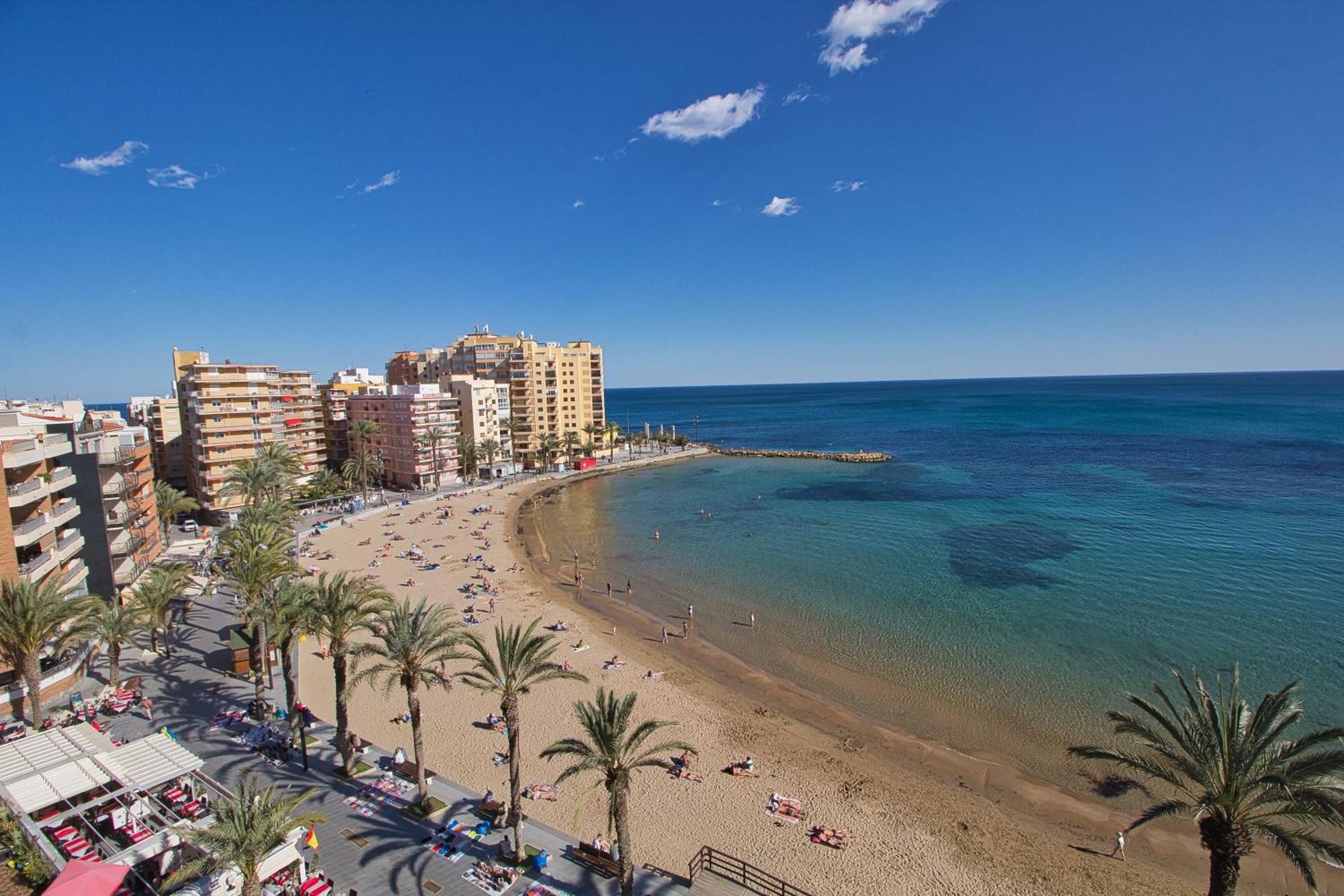 Maravilloso Vistas Al Mar, En Primera Linea Playa 또레비에하 외부 사진